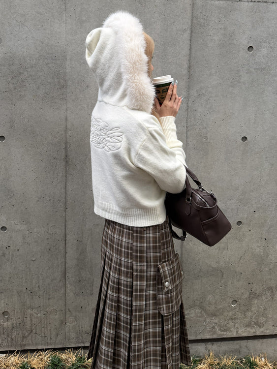 Embroidered fur knit hoodie | Judin