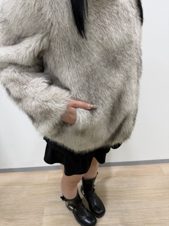 Fluffy faux fur coat | Judin