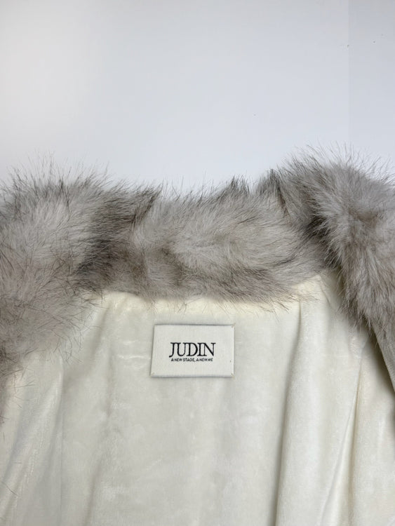 Fluffy faux fur coat | Judin